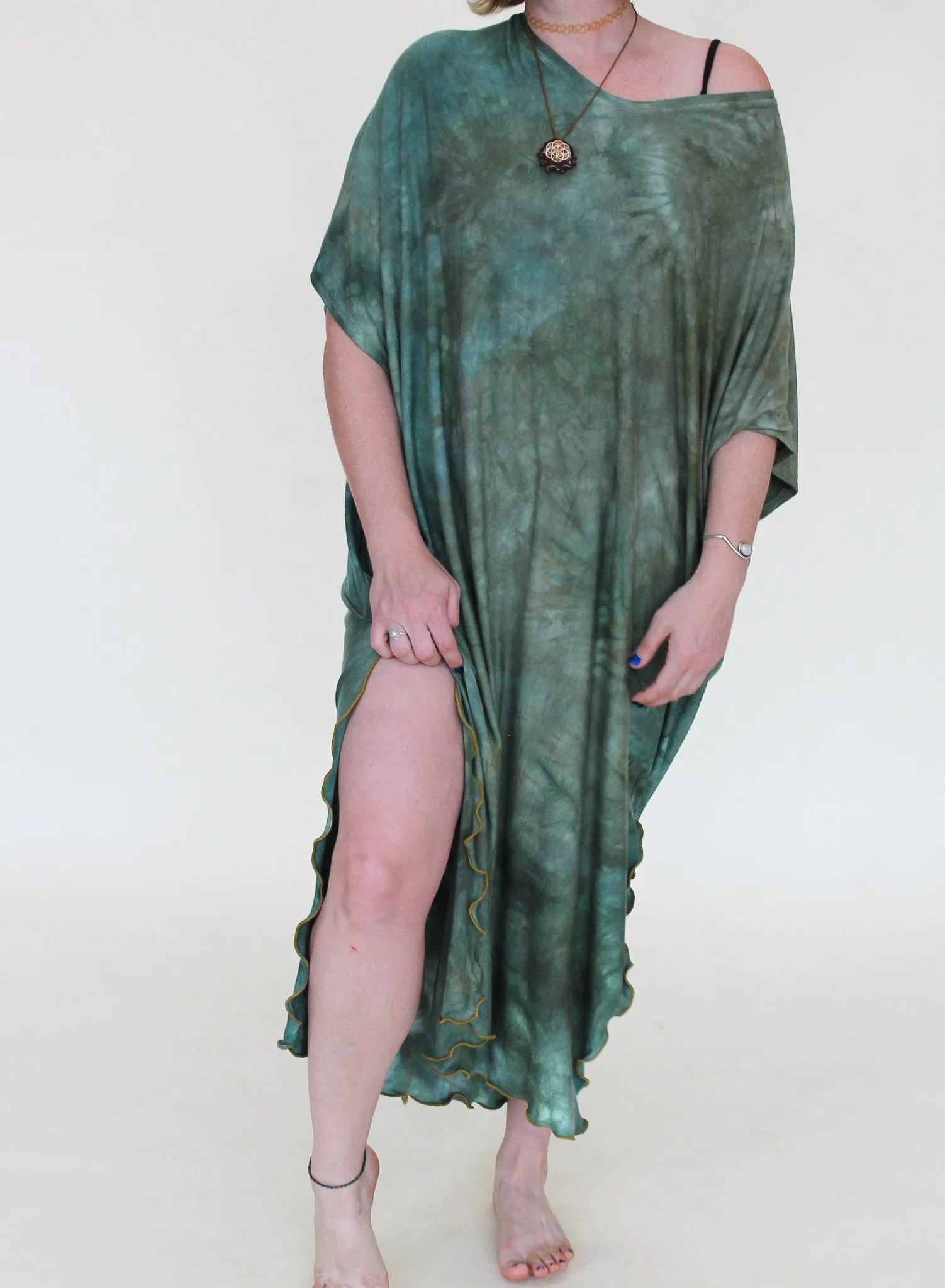 'Aventurine' Priestess Kaftan