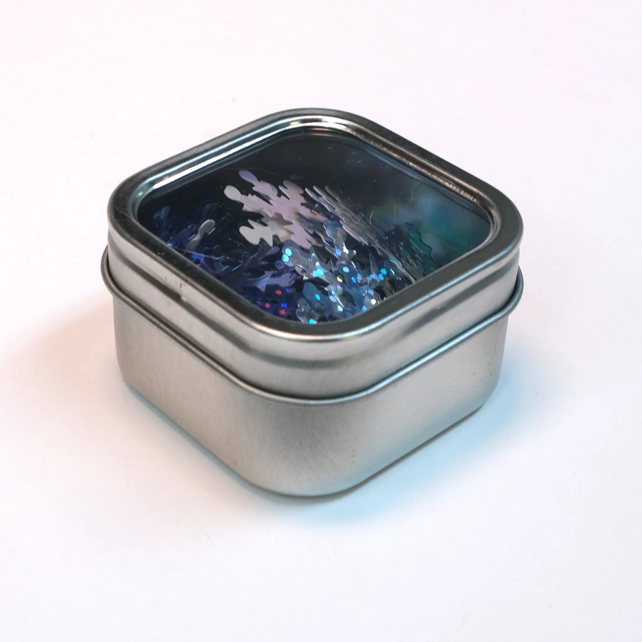 Snowflake Mix 24mm