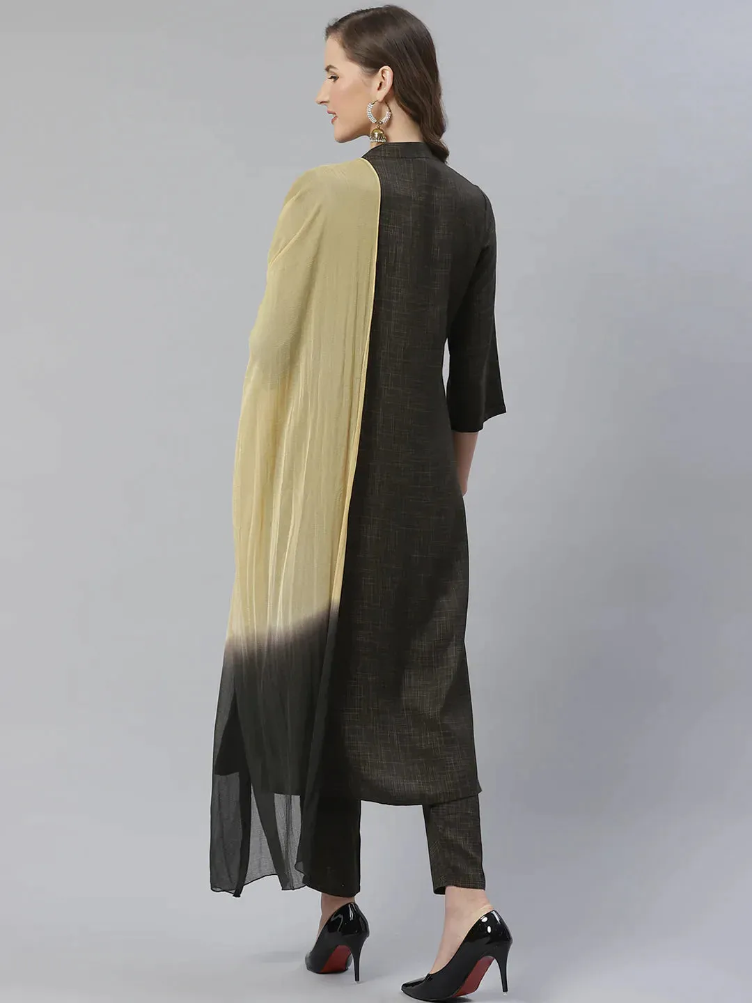 Women Charcoal Grey & Beige Self Checked Kurta With Trousers & Dupatta